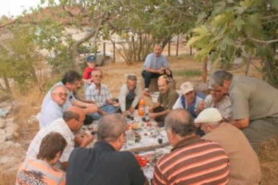 BAYRAMİÇ KÖYÜNDE BALIK ZİYAFETİ